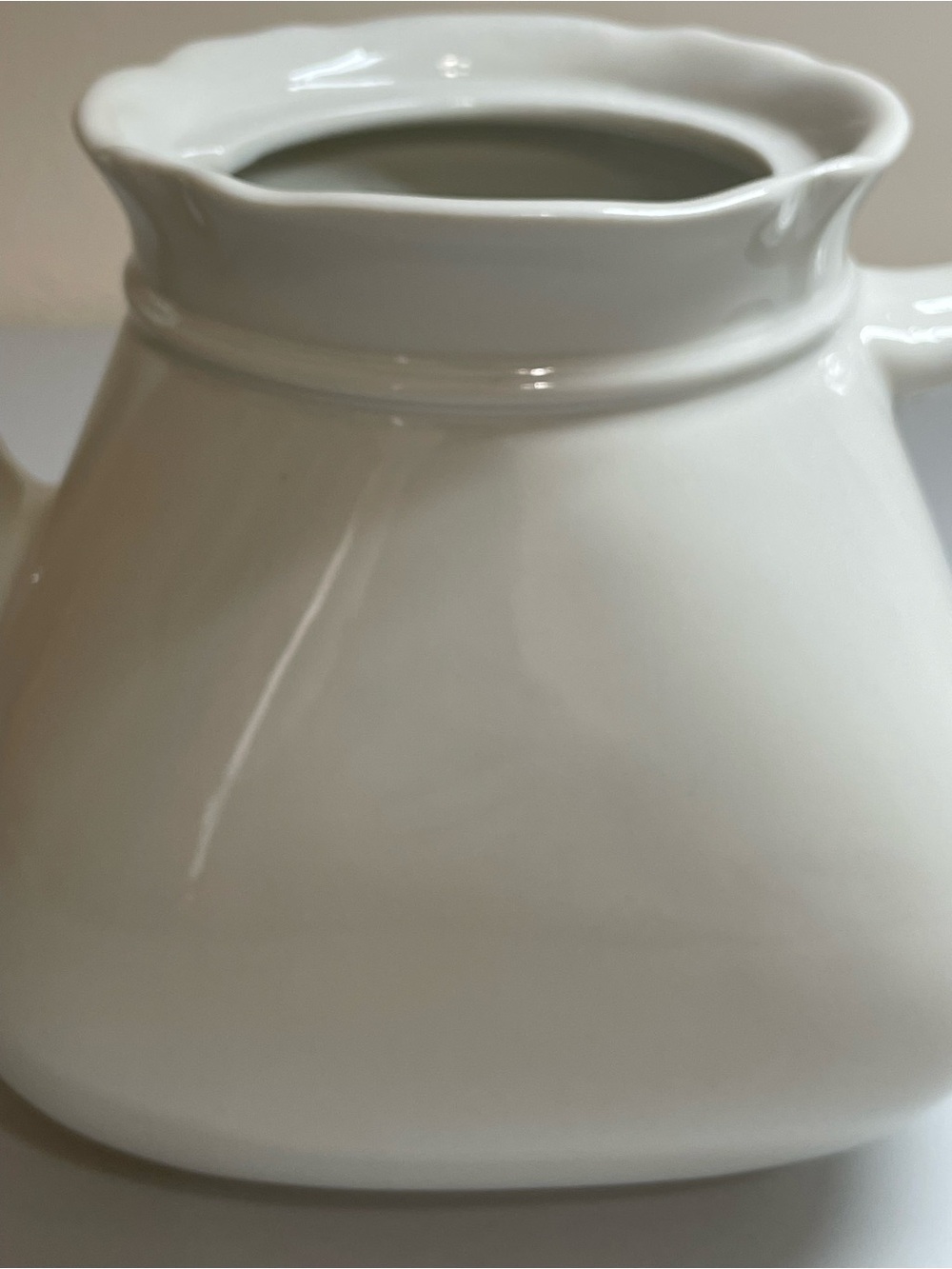 Vintage 1960s Red Cliff Montcliff White Ironstone 8-Cup Teapot - PRISTINE - Picture 11 of 13